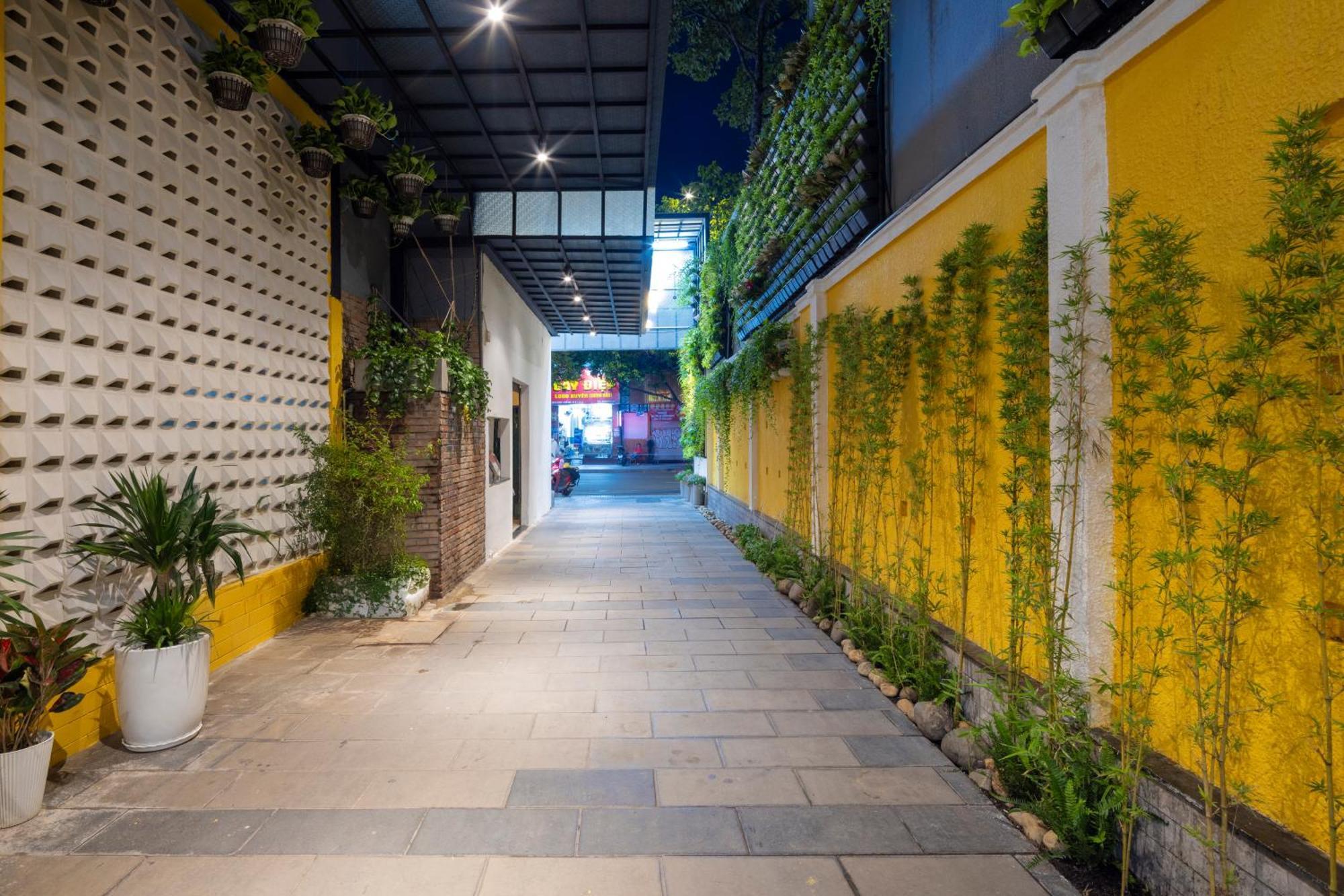 Hotel Viet Lotus Saigon 4*